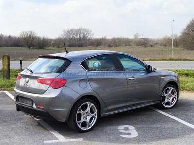 ALFA ROMEO GIULIETTA 1.4 TB Distinctive Qv-Line/Bőr/Pdc/Ülésfűtés