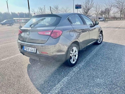 ALFA ROMEO GIULIETTA 1.6 JTDM-2 Progression