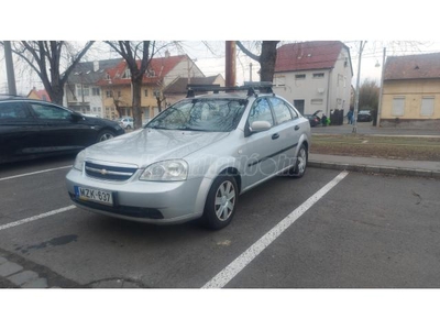 CHEVROLET LACETTI Sedan 1.4 16V Plus