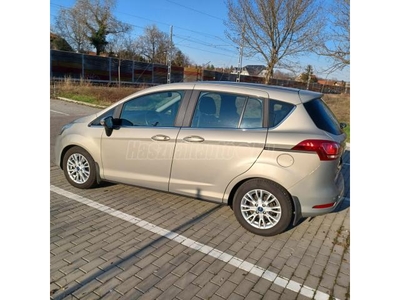 FORD B-MAX 1.0 GTDi EcoBoost Titanium