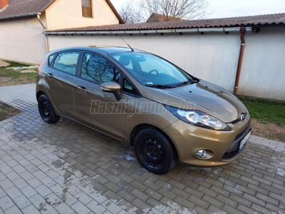 FORD FIESTA 1.25 Champions