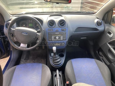 FORD FIESTA 1.25 Color