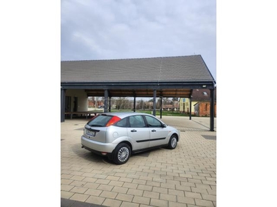 FORD FOCUS 1.4 Ambiente