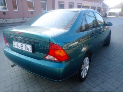 FORD FOCUS 1.6 Ambiente