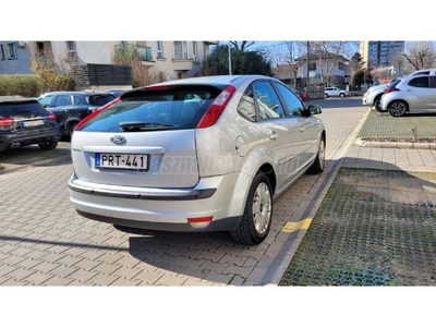 FORD FOCUS 1.6 Ghia