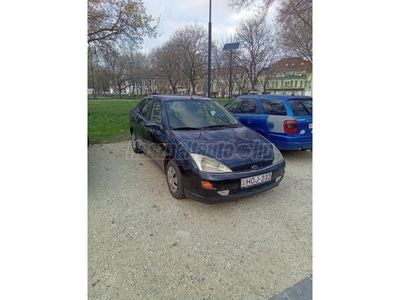 FORD FOCUS 1.6 Ghia