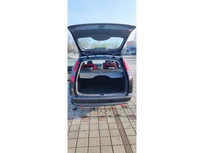 FORD FOCUS 1.6 Sport