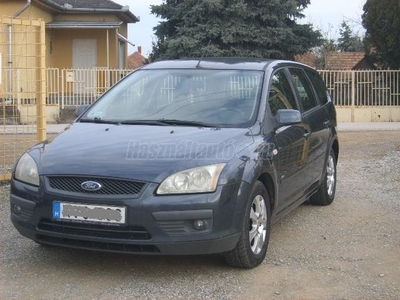 FORD FOCUS 1.6 TDCi Ghia DPF