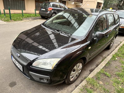 FORD FOCUS 1.8 FFV Trend