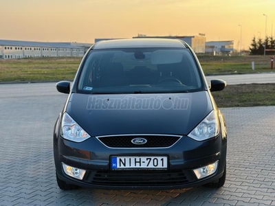 FORD GALAXY 2.0 TDCi Ghia [7 személy] Téli - nyári gumi !