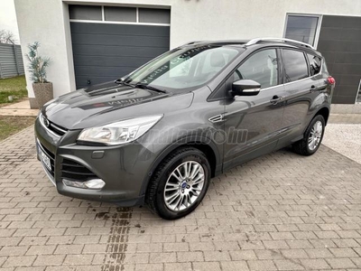 FORD KUGA 2.0 TDCi Titanium Powershift Vonóhorog. Tempomat