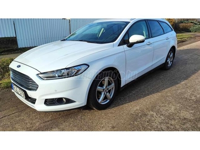 FORD MONDEO 2.0 TDCi Titanium Powershift Fordnál átvizsgálva. Nagyszervíz elvégezve. Szervíz számlákkal