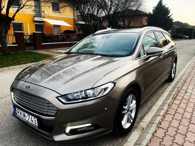 FORD MONDEO 2.0 TDCi Titanium Powershift MAGYAR!TOLATÓKAMERA/F1 KORMÁNYVÁLTÓ/TEMPOMAT/APPLE CARPLAY!KULCSNÉLKÜLI!180.LE!