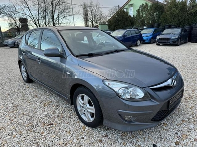 HYUNDAI I30 1.6 CRDi LP Comfort 6SEB/KLÍMA/ALUFELNI/VONÓHOROG/142000KM