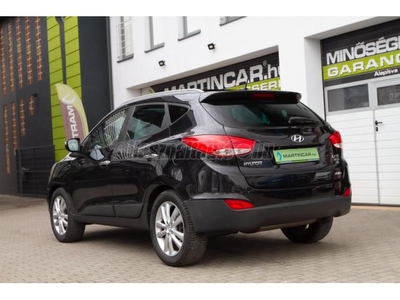 HYUNDAI IX 35 ix35 2.0 CRDi HP Premium 4WD (Automata) Black Pearl +Első Tulajdonostól +Dupla panorámatető +2X-s GARANCIA !!