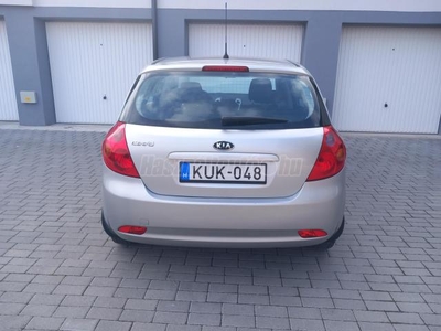 KIA CEE'D 1.6 CRDi LX Plus