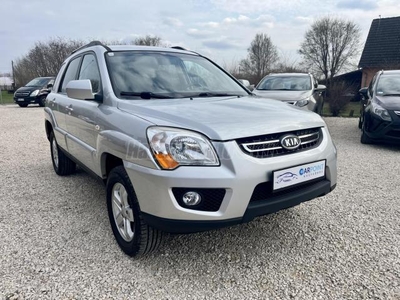 KIA SPORTAGE 2.0 LX 4x4 Garantált km. Friss műszaki. Téli-nyári kerékszett