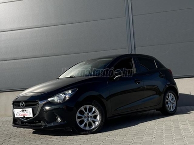 MAZDA 2 1.5 Attraction Navigáció Sávtartás Benzin Fekete szín