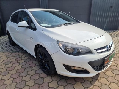 OPEL ASTRA J 1.4 T Active NAGYON SZÉP. ÓRIÁS LCD KIJELZŐS.2DIGKLÍMA.TEMPOMAT.FEKETE ALU.VHOROG