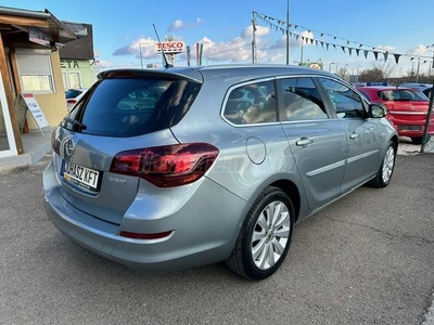 OPEL ASTRA J Sports Tourer 1.4 T Cosmo (Automata) Vezetett szervizkönyv!! Gyönyörű!!