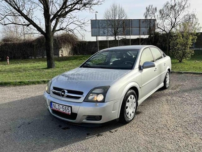 OPEL VECTRA C 2.2 DTI GTS [Sport]