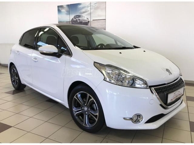 PEUGEOT 208 1.2 VTi PureTech Allure Navi-Tempomat-Panoráma-Digit Klima!!98.000km!!Friss Szervíz!!