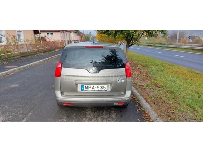 PEUGEOT 5008 1.6 HDi Style (7 személyes ) Magyarországi!