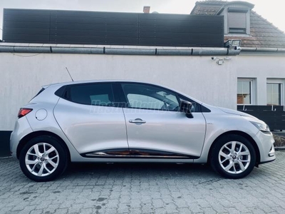 RENAULT CLIO 0.9 TCe Energy Limited 2018 MAGYARORSZÁGI! NAVIGÁCIÓ! TOLATÓKAMERA! ÜLÉSFŰTÉS! ALUFELNI!