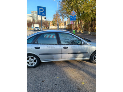 RENAULT LAGUNA