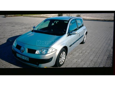 RENAULT MEGANE 1.4 16V Authentique