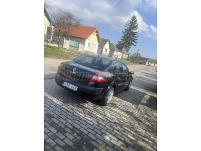 RENAULT MEGANE Limousine 1.4 Premiere