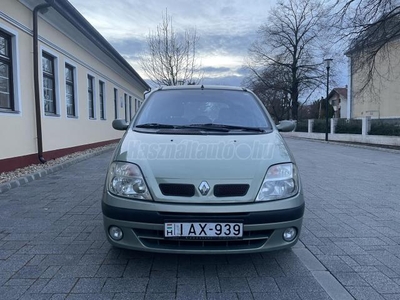 RENAULT SCENIC Scénic 1.6 16V Monaco