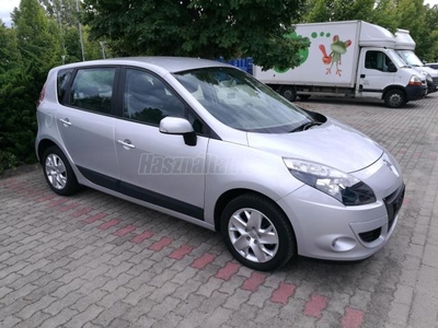 RENAULT SCENIC Scénic 1.6 16V TomTom FRISS SZERVIZ-KITŰNŐ MŰSZAKI ÉS ESZTÉTIKAI ÁLLAPOT-NAVI-91700 KM !!