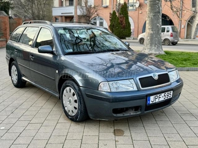 SKODA OCTAVIA Combi 1.6 Ambiente 2. TULAJTÓL//MAGYARORSZÁGI//2 KULCS//DIGITÁLIS KLÍMA