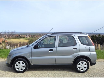 SUZUKI IGNIS 1.3 GLX 1.5 ÉV MŰSZAKI - AUTÓBESZÁMÍTÁS - GYÖNYÖRŰ ÁLLAPOT - VONÓHOROG