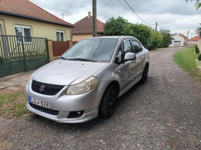 SUZUKI SX4 Sedan 1.6 GLX AC