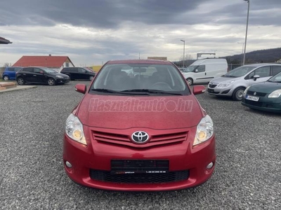 TOYOTA AURIS 2.0 D-4D DPF Luna FRISS MŰSZAKI!!!