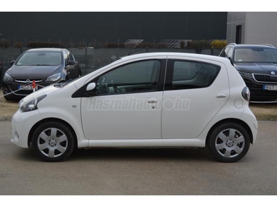 TOYOTA AYGO 1.0 Plusz AC Klímás/5 ajtós/1 év GARANCIÁVAL!!!