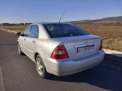 TOYOTA COROLLA Sedan 1.6 Linea Terra