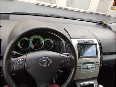 TOYOTA COROLLA VERSO 2.0 D-4D Linea Terra