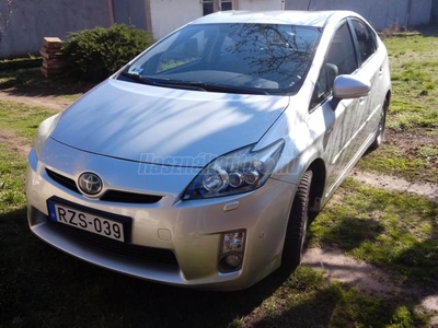 TOYOTA PRIUS 1.8 HSD Premium (Automata)