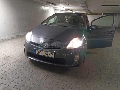 TOYOTA PRIUS 1.8 HSD Sol NAVI (Automata)