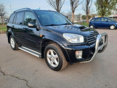 TOYOTA RAV 4 Rav4 2.0 D-4D 4x4