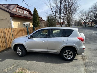 TOYOTA RAV 4 Rav4 2.2 D-4D X