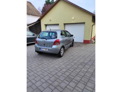 TOYOTA YARIS 1.0 Ice