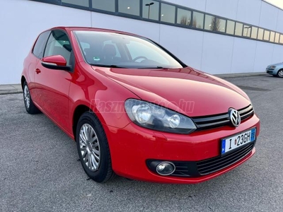 VOLKSWAGEN GOLF VI 1.6 Comfortline