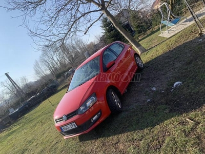 VOLKSWAGEN POLO V 1.2 60 Trendline