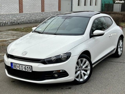 VOLKSWAGEN SCIROCCO 2.0 CR TDI DynAudio-Napfénytető-bőr belső