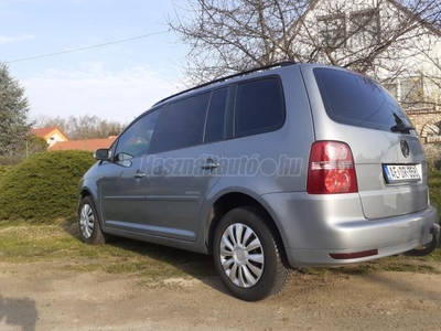 VOLKSWAGEN TOURAN 2.0 PD TDI Highline