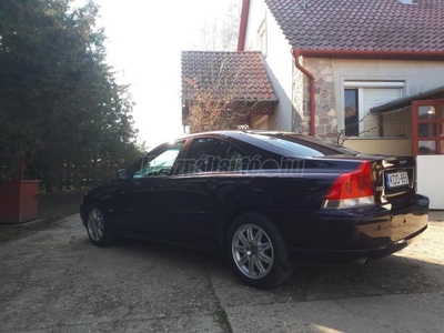 VOLVO S60 2.4 D5 Kinetic